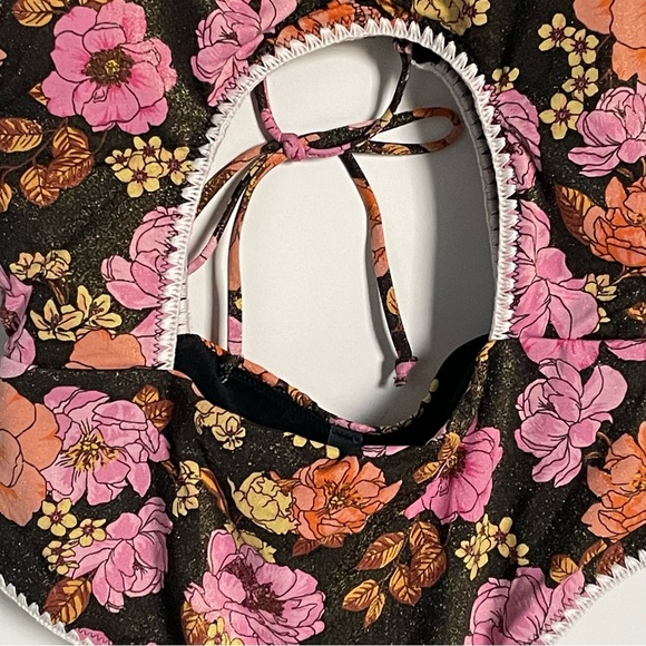 New! Victoria’s Secret Pink Floral Ruffle Cutout One Piece Swimsuit 35078 - Picture 4 of 12